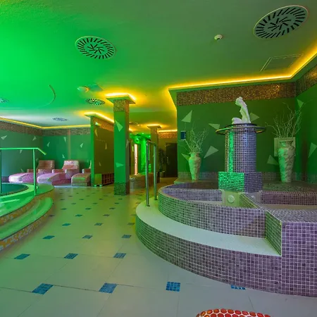 婆洛芙尼克酒店 酒店 3*