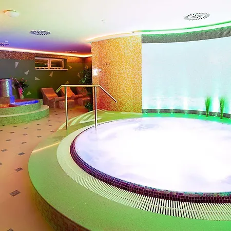 Hotel Polovnik Demanovska Dolina